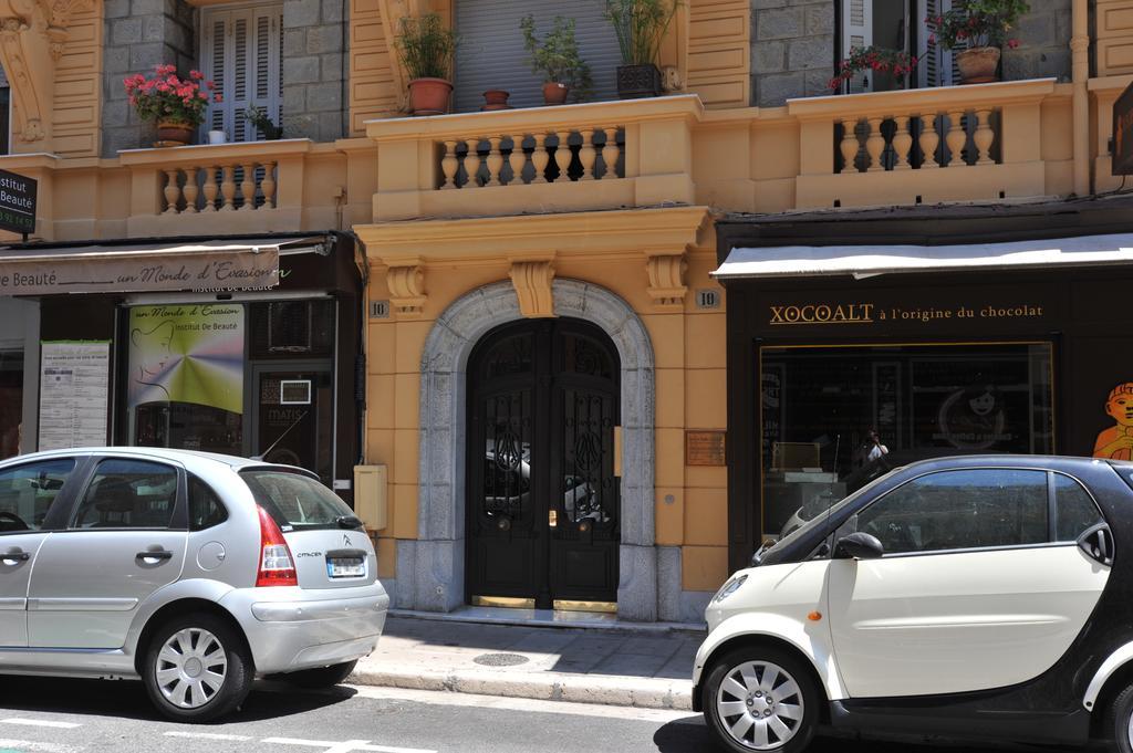 Le 10 - Nice Massena Apartment Luaran gambar